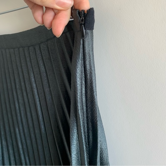 Zara Green Pleated Midi Skirt - Picture 8 of 10